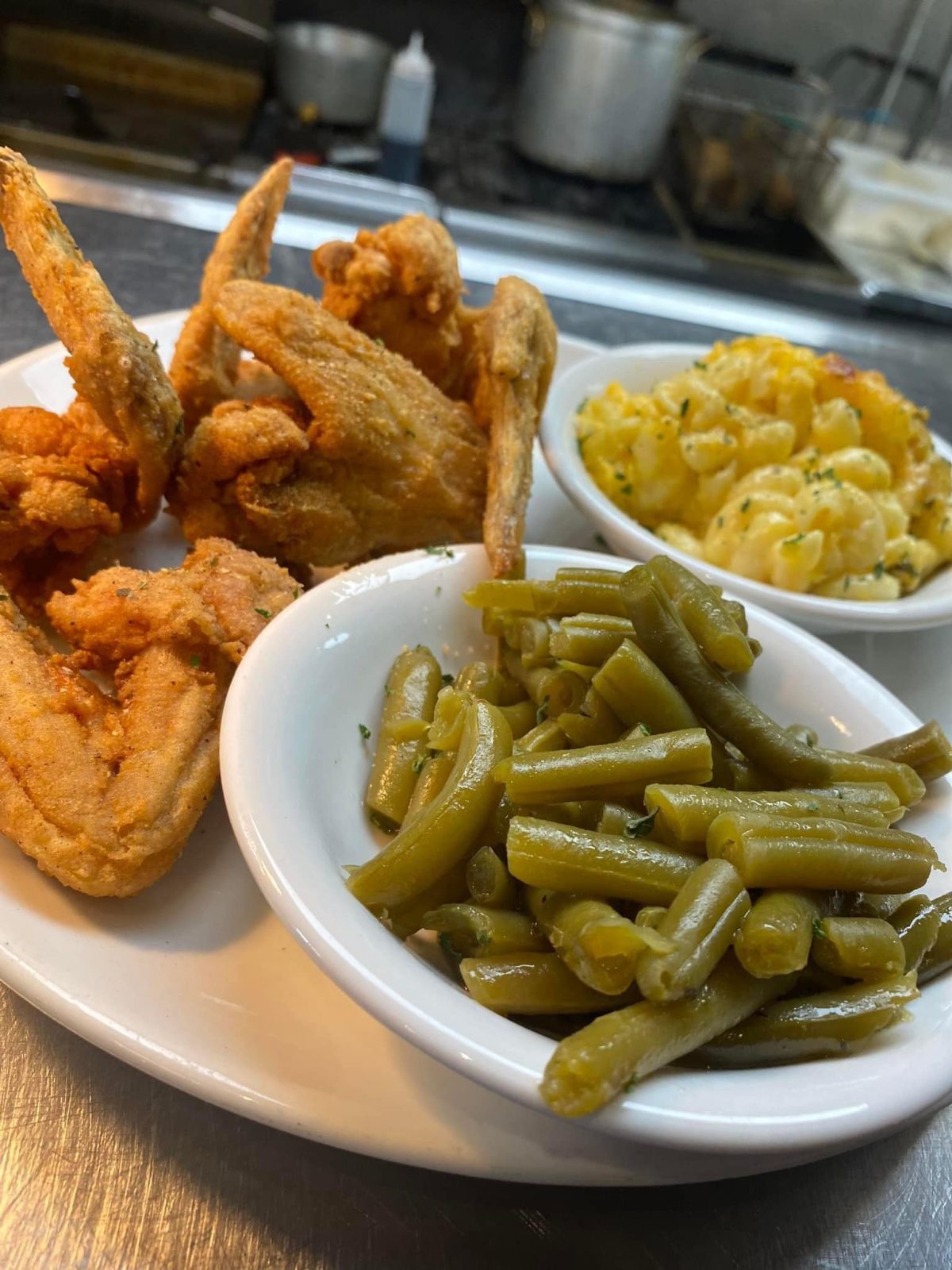 Mz. Jade’s Soul Food West Social Tap & Table